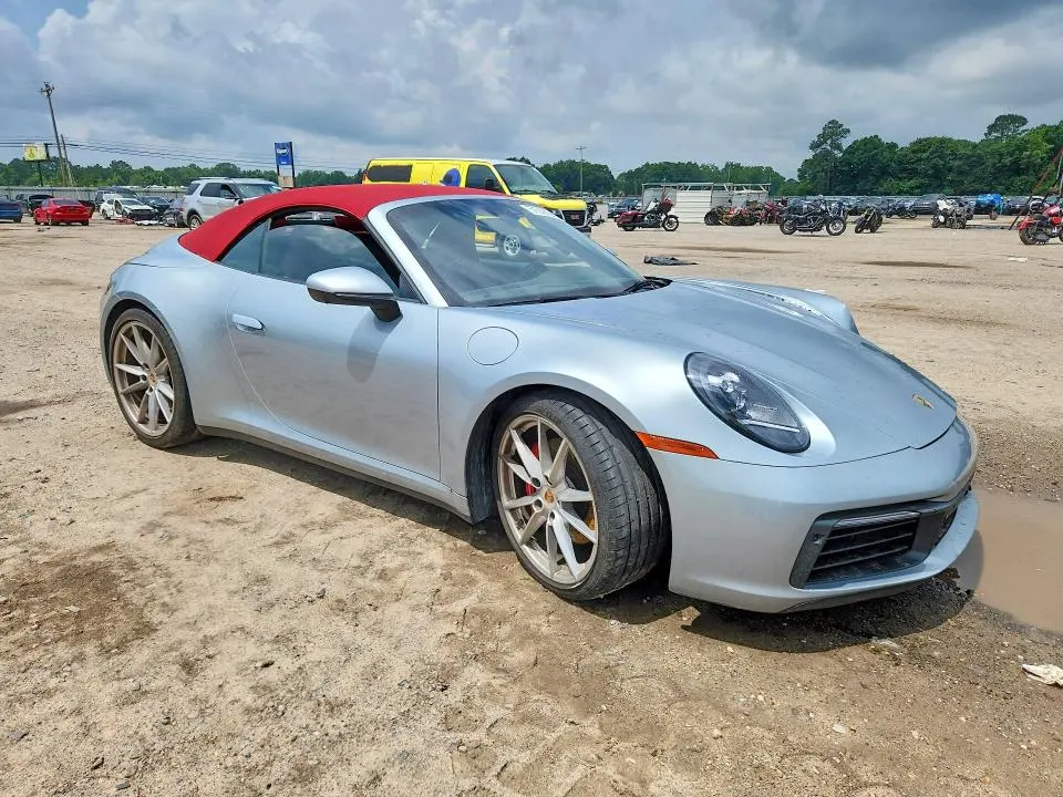 2020 PORSCHE 911