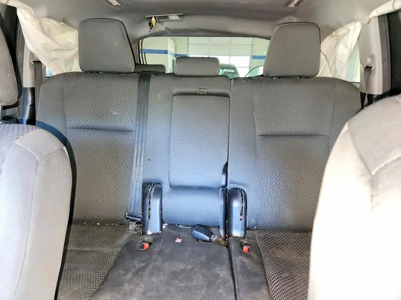 TOYOTA HIGHLANDER 2015 VIN 5TDBKRFH5FS214735