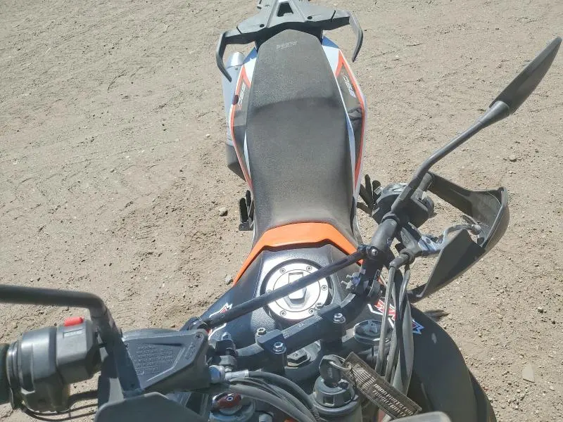 KTM 890 ADVENT 2021