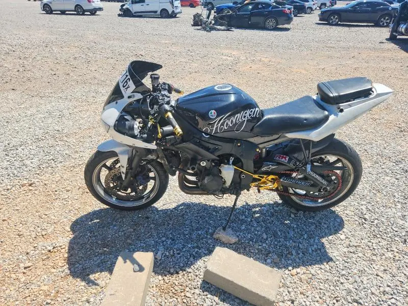 YAMAHA YZF 2005
