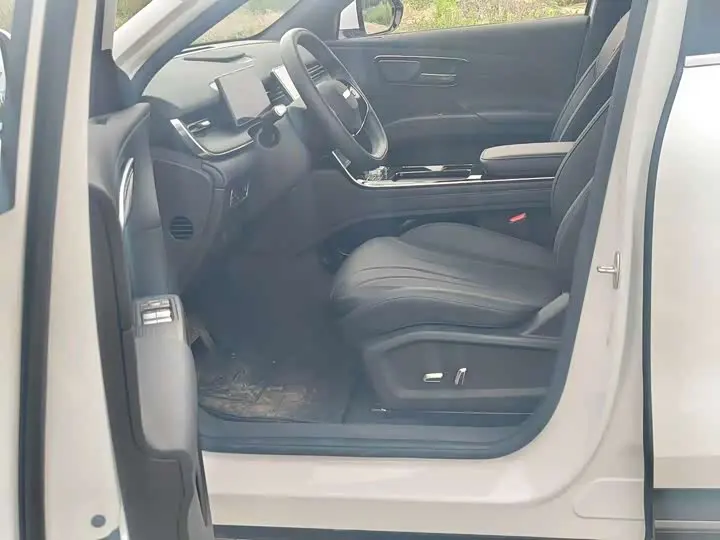 Chery Tiggo 8 2026 2026款 第五代 豹款 鲲鹏1.6T 自动豪华型