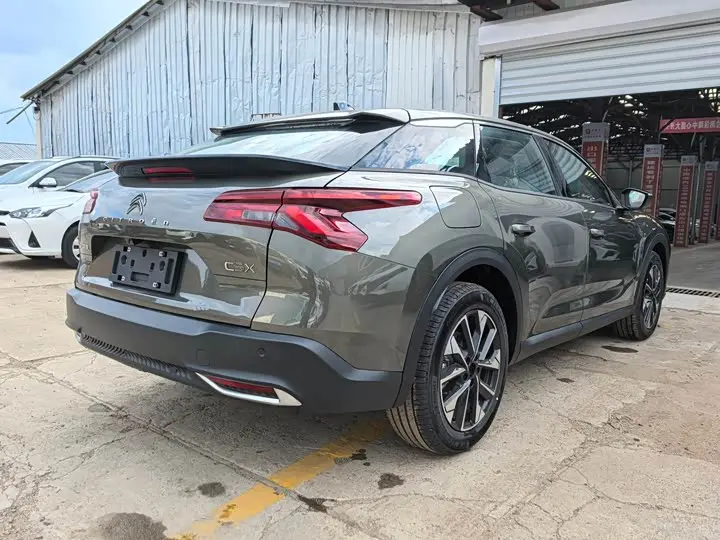 Citroen C5 X 2025 2025款 1.6T 海外版