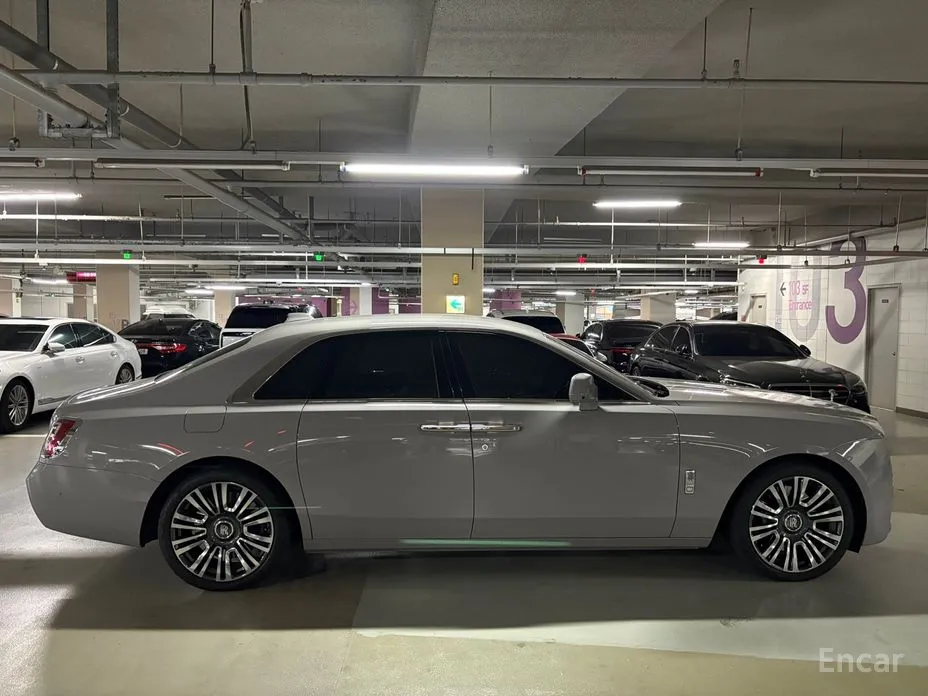 Rolls-Royce Ghost 2020 6.7 V12