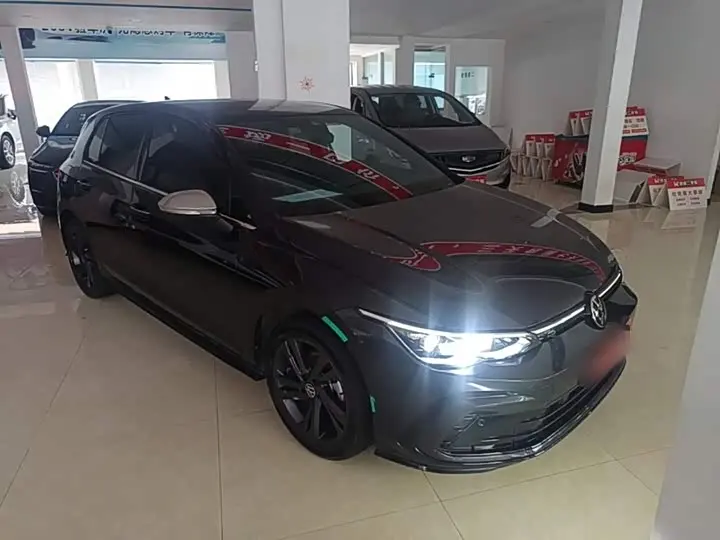 Фото 4 - Volkswagen Golf