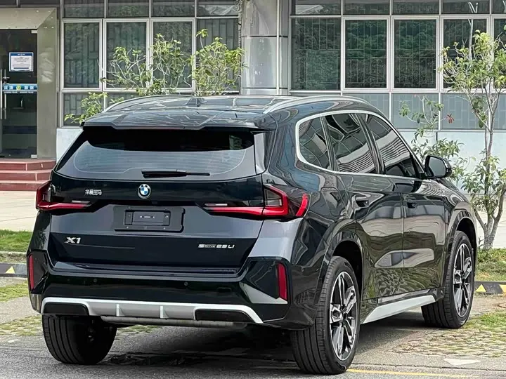 BMW X1 2026 2026款 sDrive25Li X设计套装