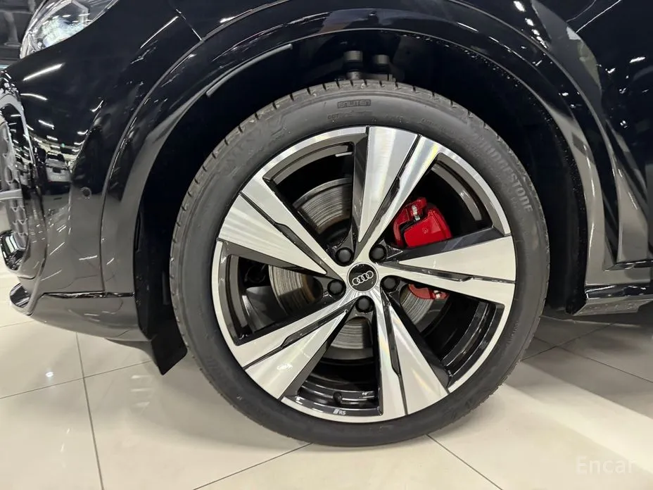 Audi Q5 2025 40 TDI Quattro S Line Black Edition