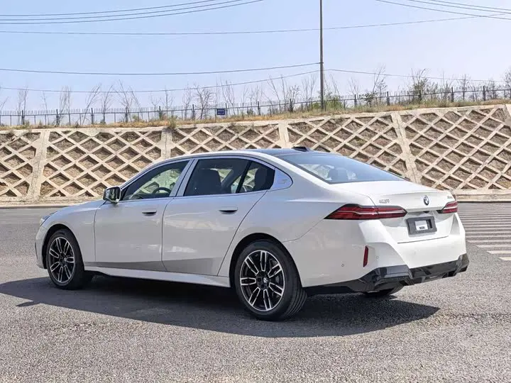 BMW 5 Series 2026 2026款 525Li M运动套装