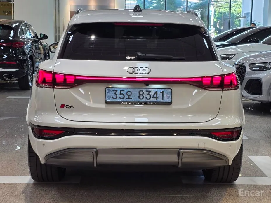 Audi Q6 e-tron 2025 Premium Quattro
