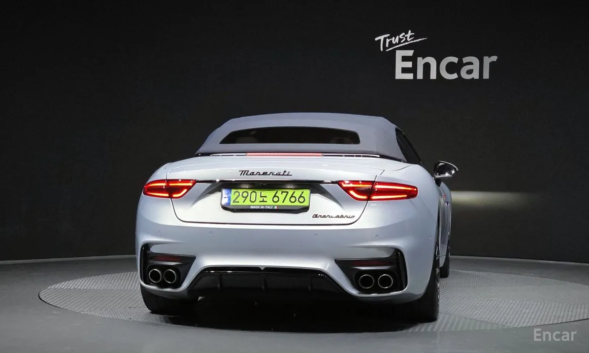 Maserati GranCabrio 2024 3.0 V6 Trofeo