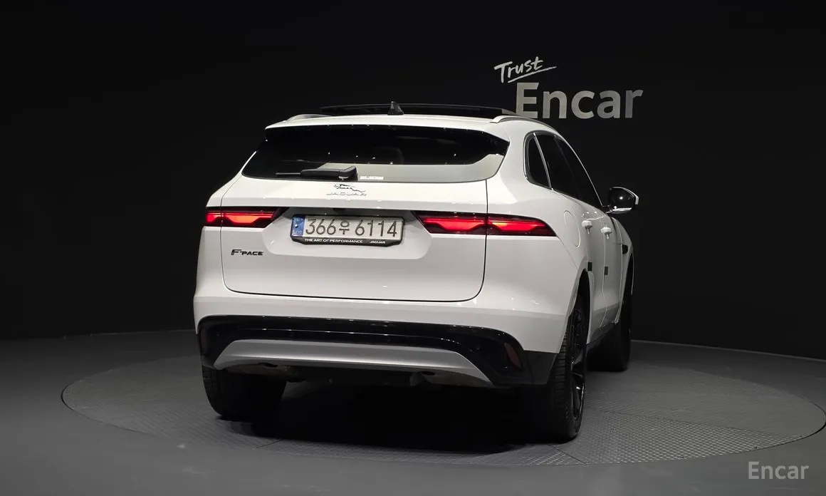 Jaguar F-Pace 2016 P 250 SE