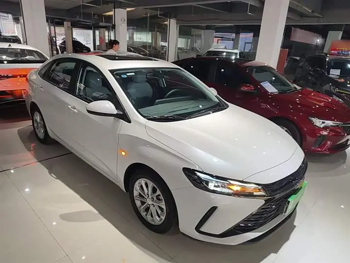Chevrolet Monza 2024 2024款 1.5L 双离合悦享版