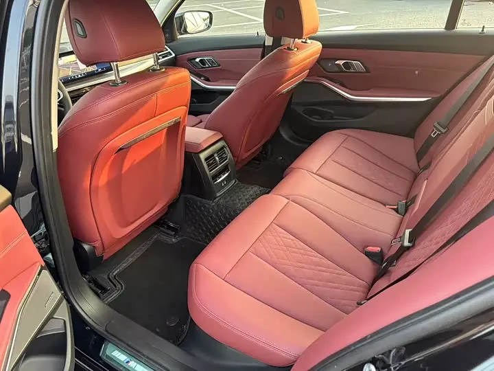 BMW 3 Series 2026 2026款 330Li M运动曜夜套装