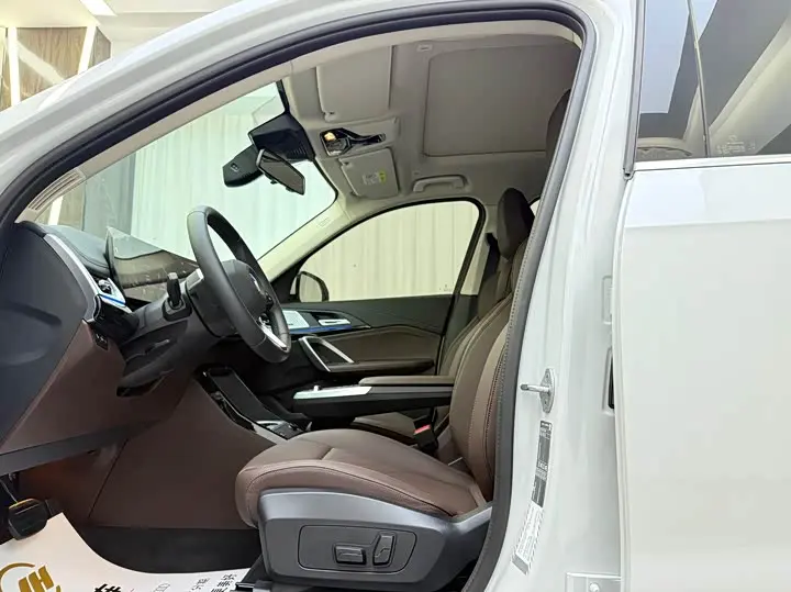 BMW X1 2025 2025款 sDrive25Li X设计套装