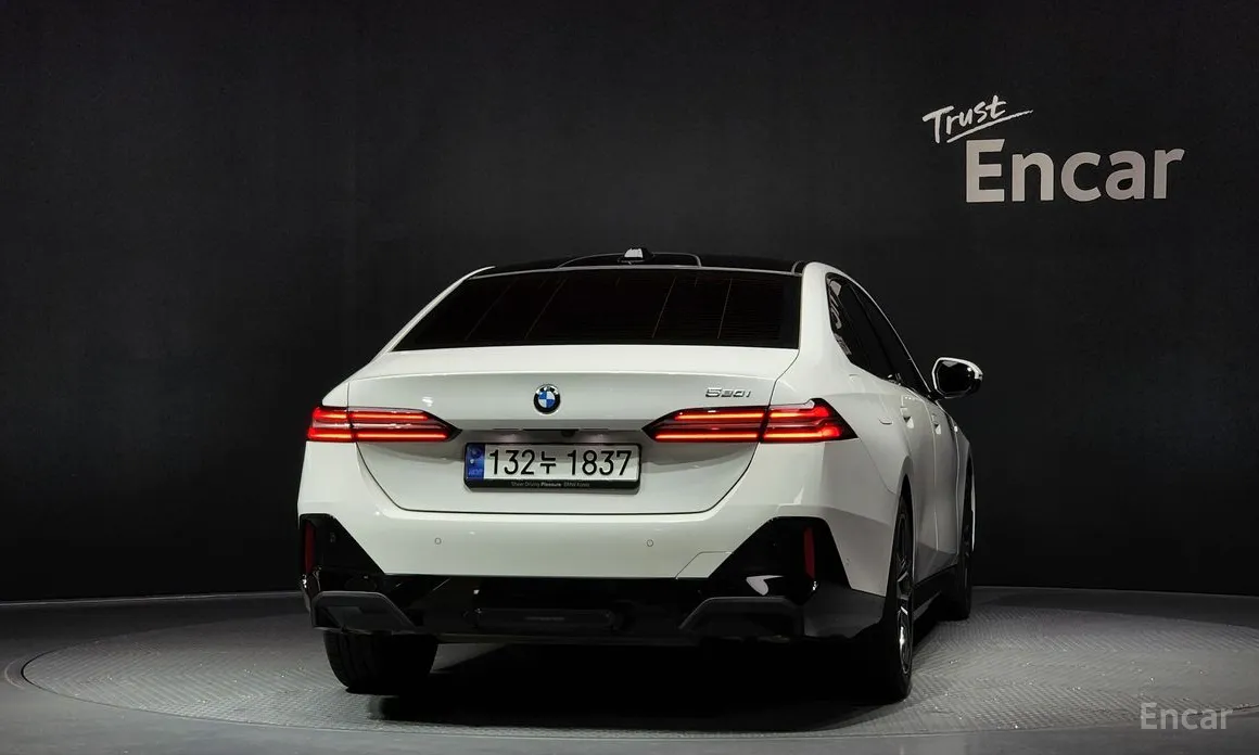 BMW 5 Series 2023 520i M Sport