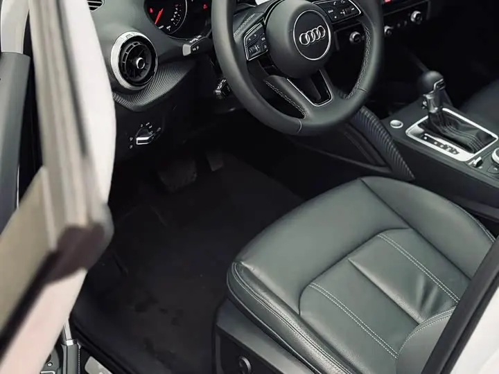 Audi Q2L 2024 2024款 35TFSI 时尚致雅型