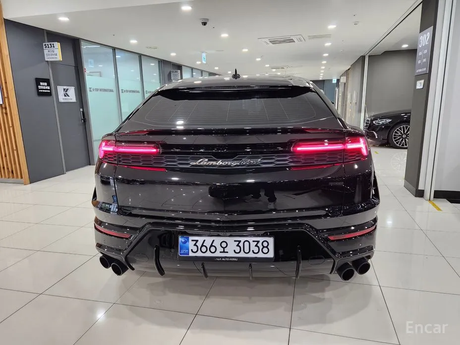 Lamborghini Urus 2018 4.0 V8 SE