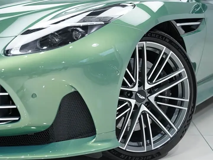 Aston Martin DB12 2025 2025款 4.0T V8 Coupe