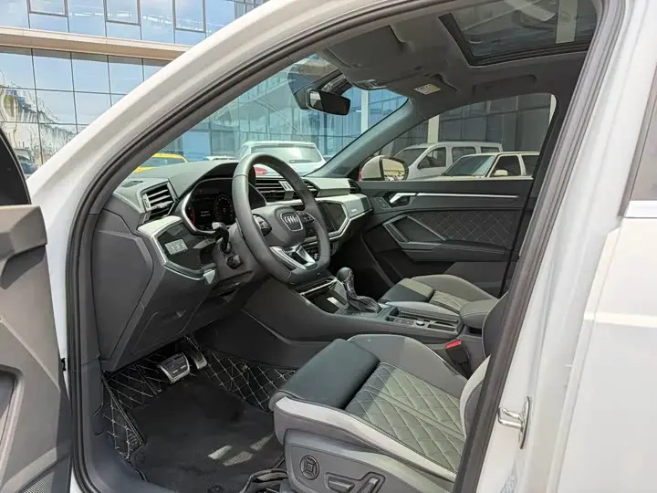 2025 Audi Q3