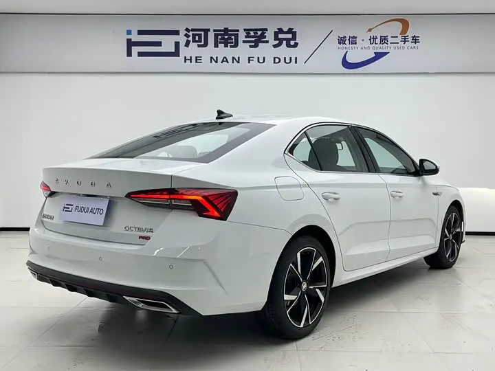 Skoda Octavia Pro 2023 2023款 改款 PRO TSI280 尊享版