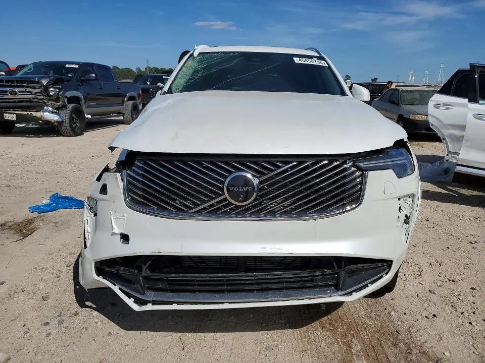 Фото 5 - VOLVO XC90