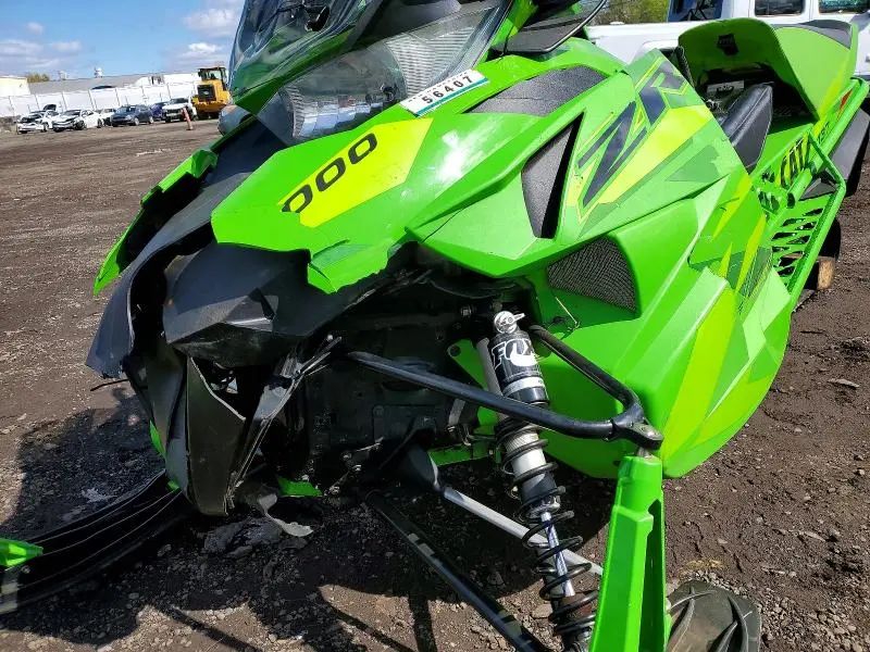 ARCTIC-CAT ZR 2016