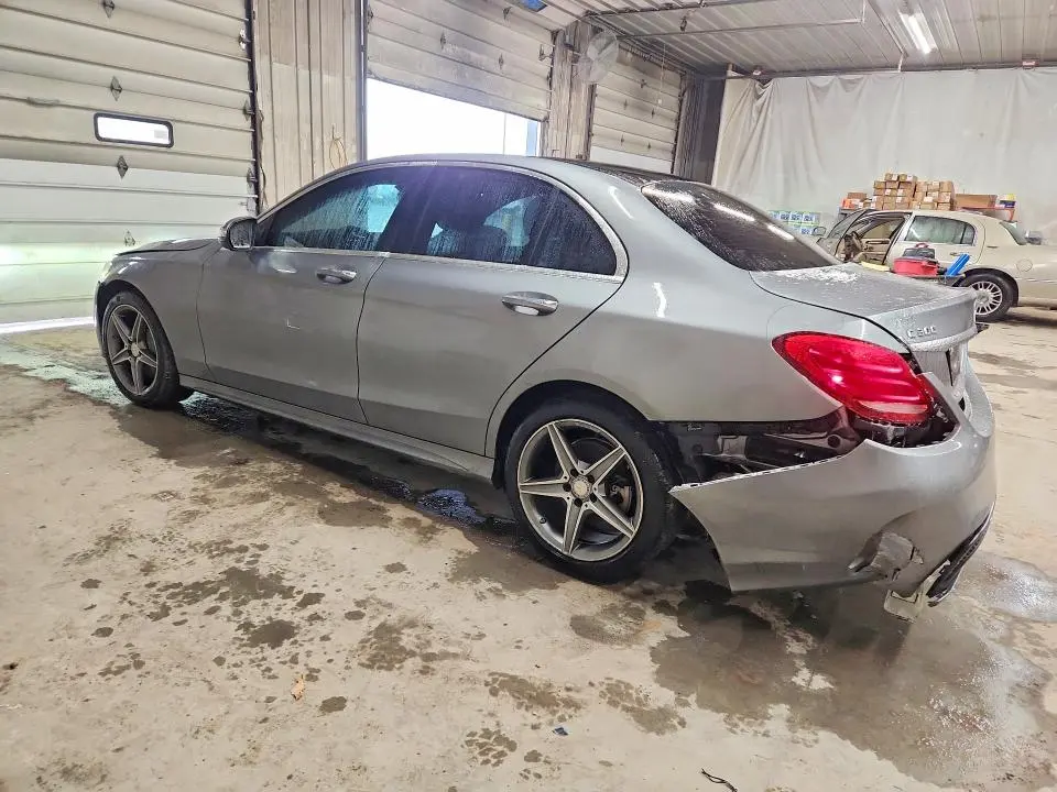 MERCEDES-BENZ C 2015 VIN 55SWF4KB5FU011549