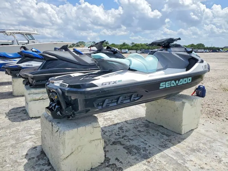 SEA-DOO GTX 2024