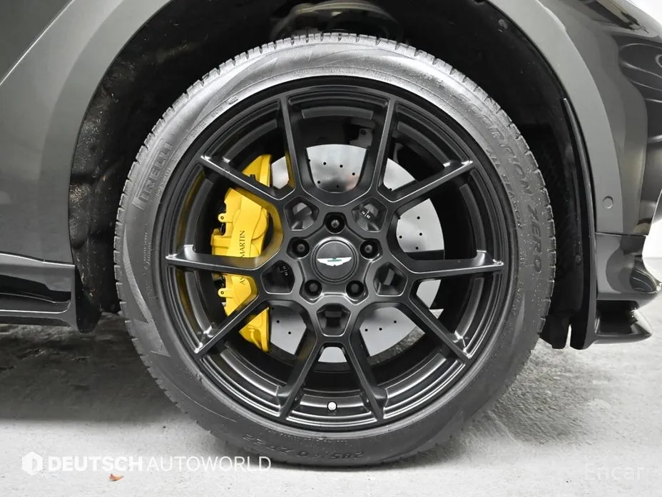 Aston Martin DBX 2020 4.0 V8 707