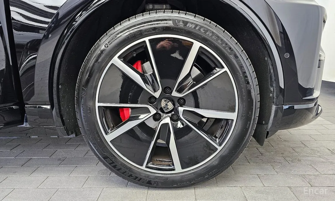 Porsche Macan 2024 Turbo