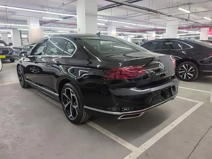 Volkswagen Magotan 2026 2026款 3000万辆甄选款 380TSI DSG豪华型