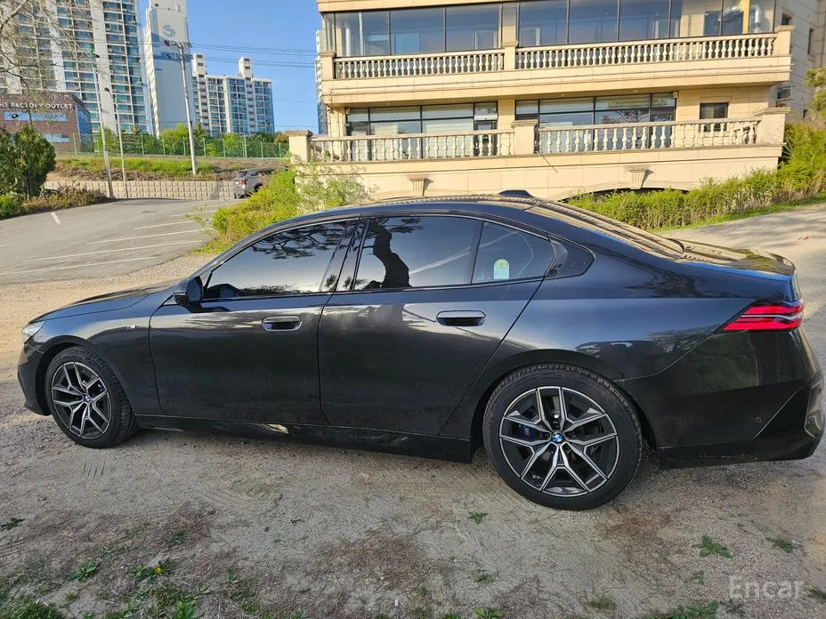 BMW 5 Series 2023 523d M Sport