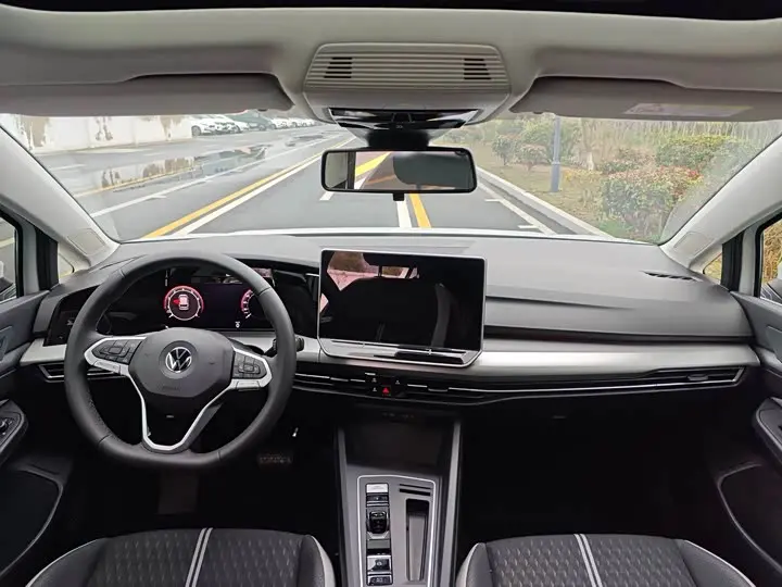 2026 Volkswagen Golf