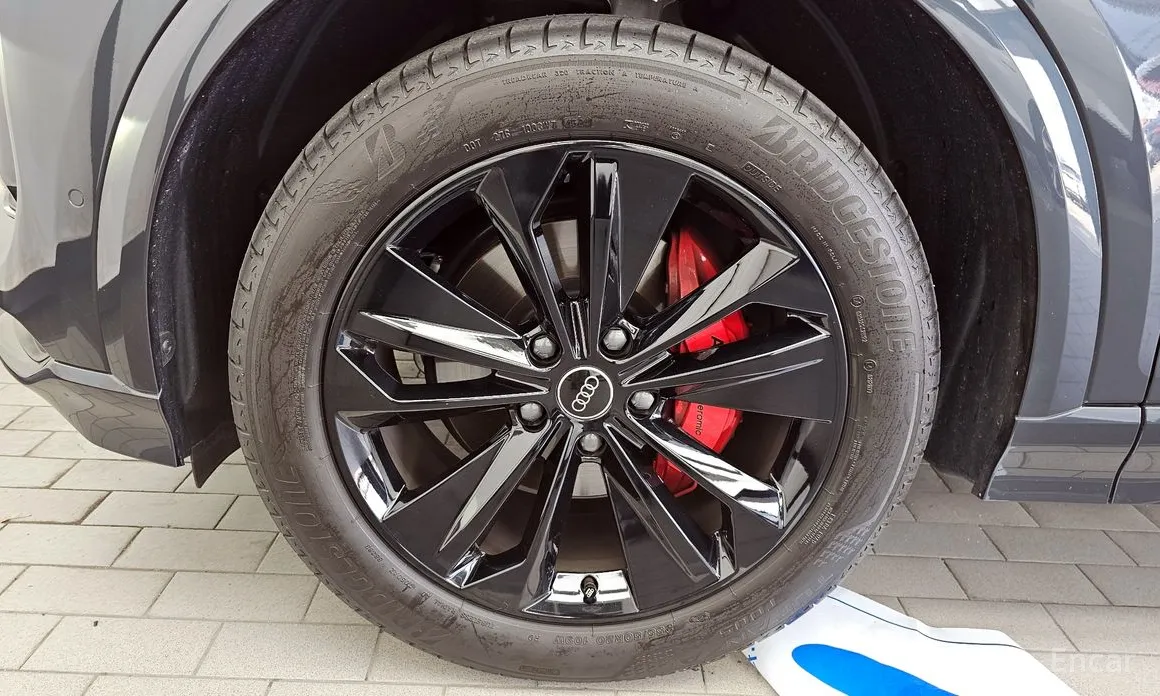 Audi Q6 e-tron 2025 Performance