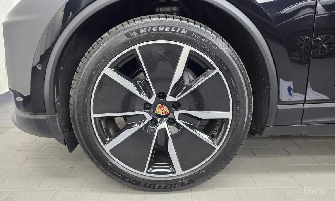 Porsche Macan 2024 Base 4