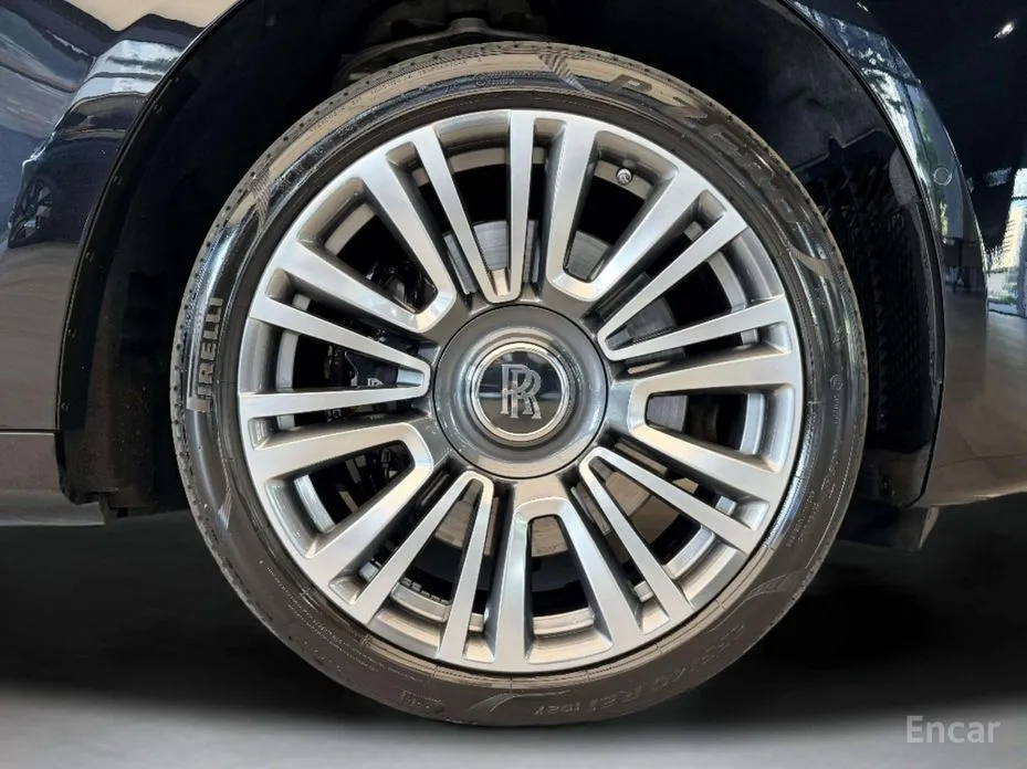 Rolls-Royce Ghost 2020 6.7 EWB V12