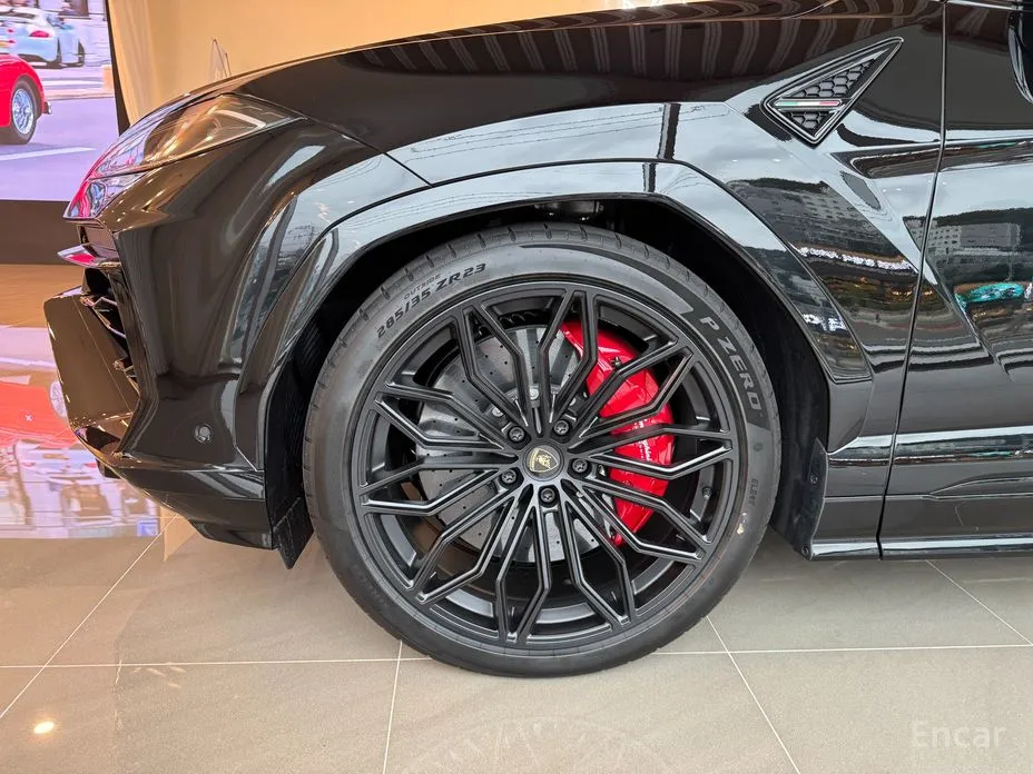 Lamborghini Urus 2018 4.0 V8 SE
