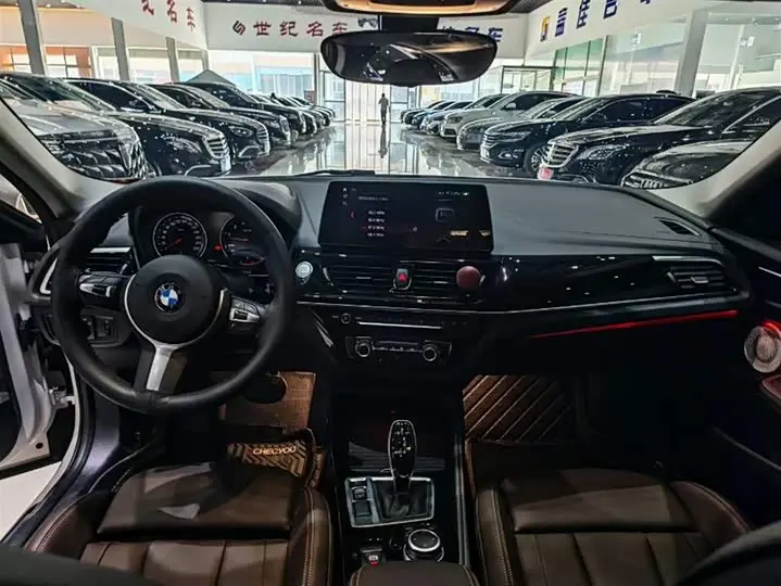 BMW 1 Series 2023 2023款 125i M运动曜夜版