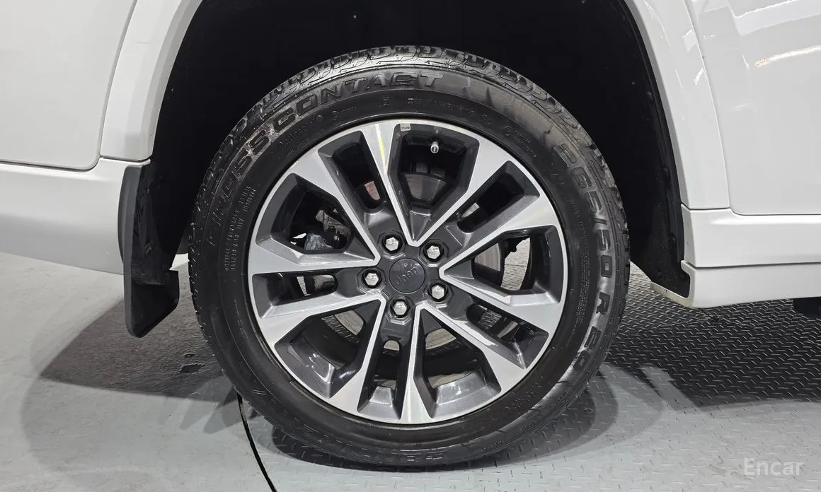 Jeep Cherokee 2021 L 3.6 Overland