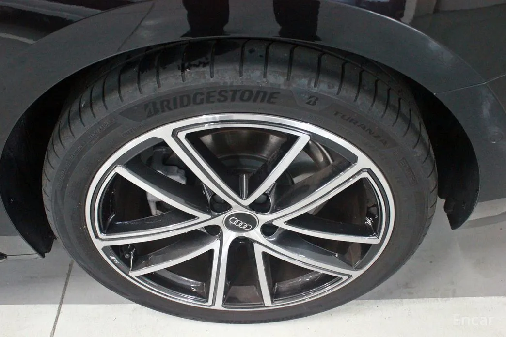 Audi A5 2025 40 TFSI Quattro S Line