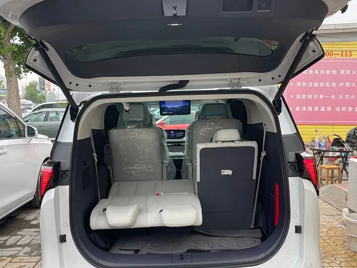 Buick GL8 ES 2026 2026款 陆尊 奢享版