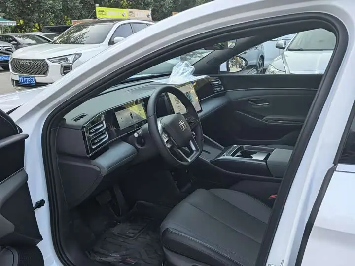 BYD Qin L 2026 2026款 DM-i 128KM进取型