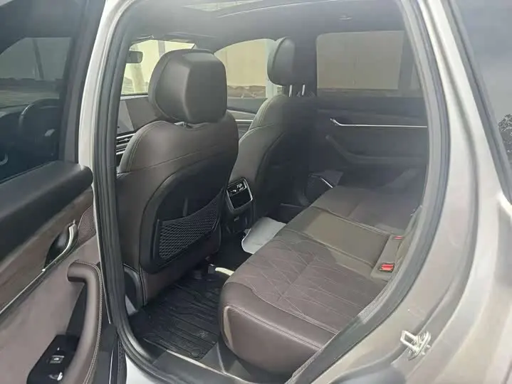 Geely Monjaro 2026 2026款 东方曜 2.0TD 自动揽星版