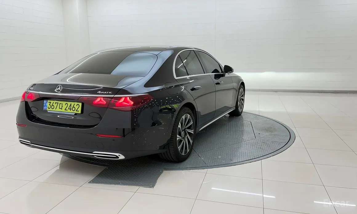 Mercedes-Benz E-Class 2024 E300 4MATIC Exclusive