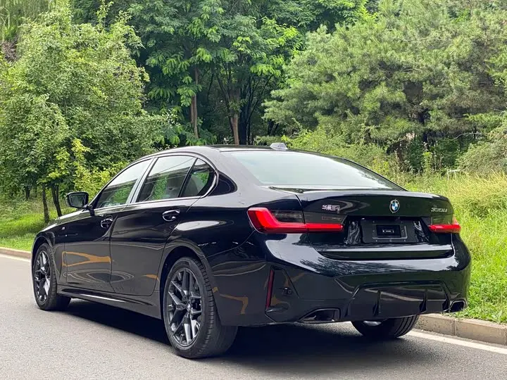 BMW 3 Series 2026 2026款 330Li M运动曜夜套装