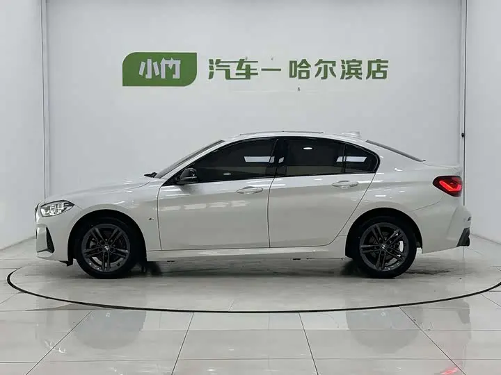 BMW 1 Series 2023 2023款 120i M运动曜熠版