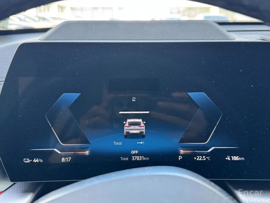 BMW iX2 2025 eDrive 20 M Sport