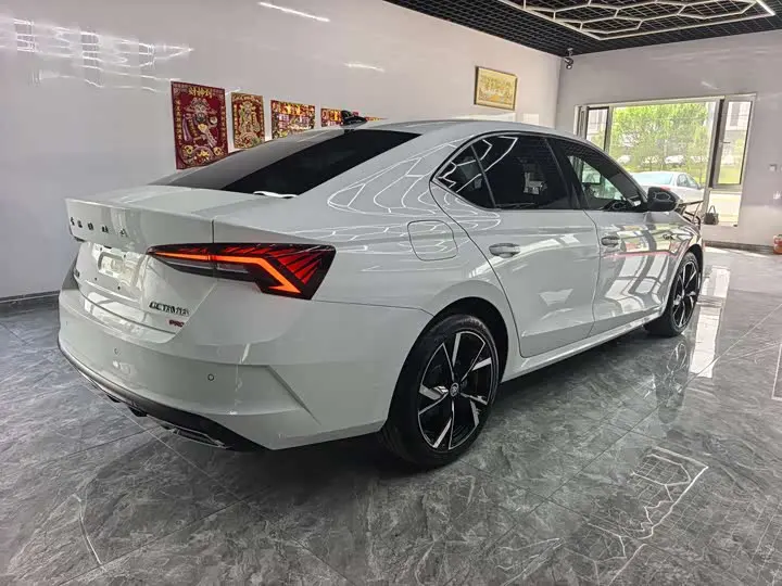 2023 Skoda Octavia Pro