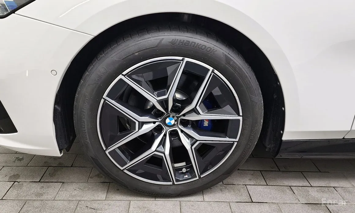 BMW 5 Series 2023 520i M Sport
