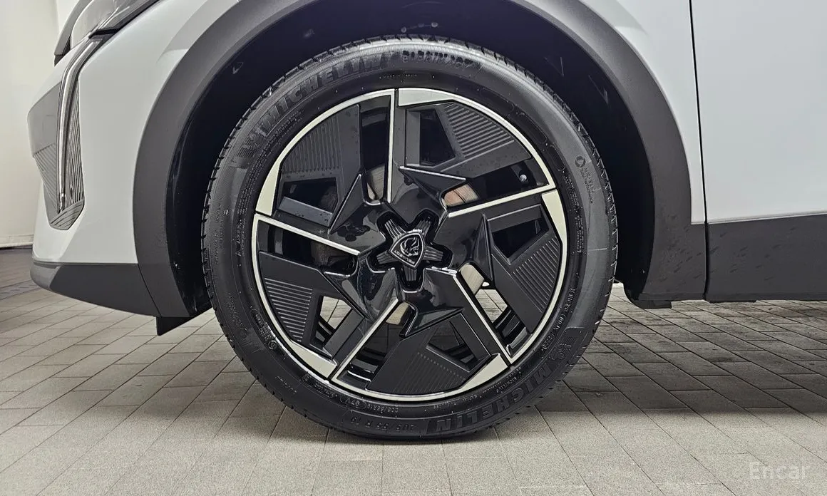 Peugeot 408 2023 1.2 Pure Tech GT