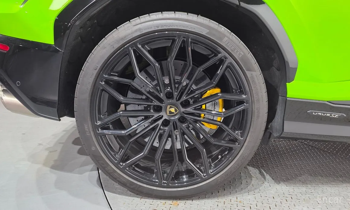 Lamborghini Urus 2018 4.0 V8 SE